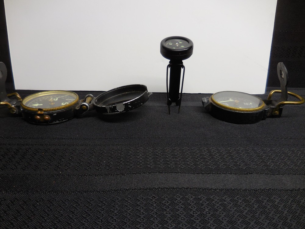Compasses(3);1 Hunting field compass (works) + 2 engineer compass (needing work)