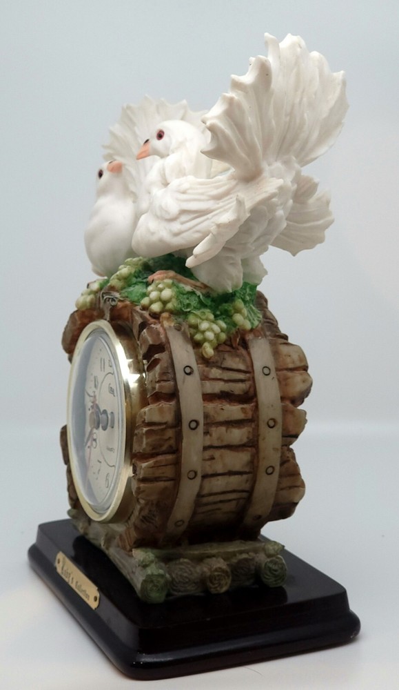 Beautiful Doves Clock. Ruby's Collection. Perfect Condition!