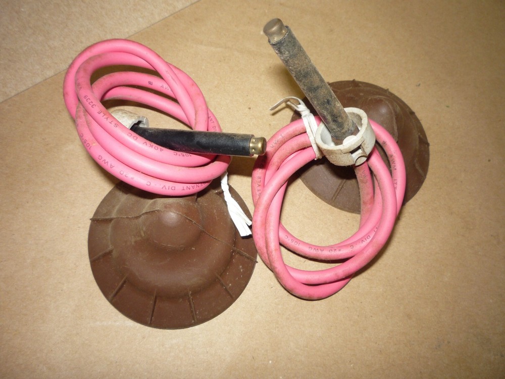 PAIR 40 KVDC breakdown high-Voltage Wire for Cathode Ray Tube WITH CAP !!