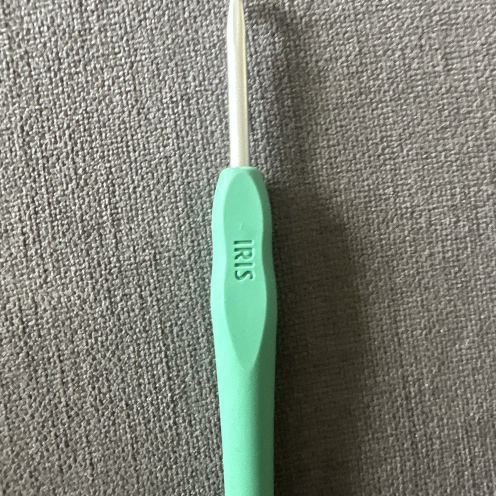 Woobles Iris the Ladybug crochet hook 4.0mm