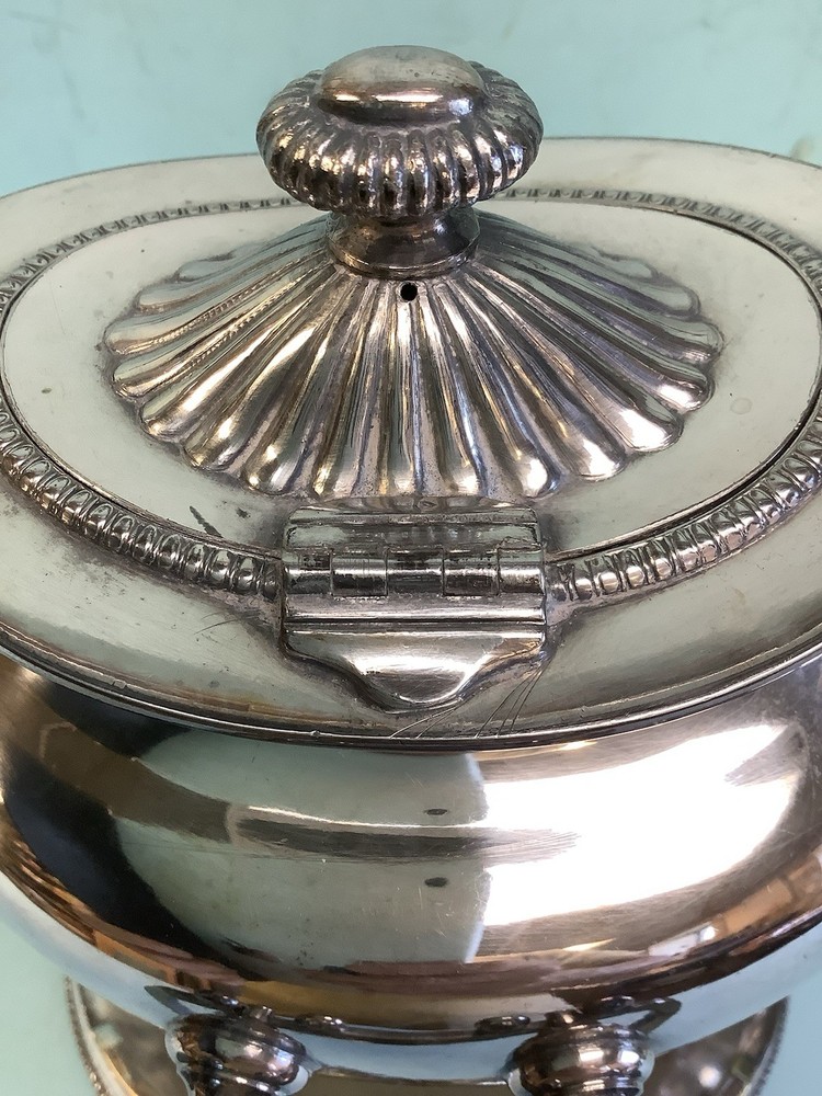 Silverplate Tilting Teapot Middletown Plate Co. 12”H