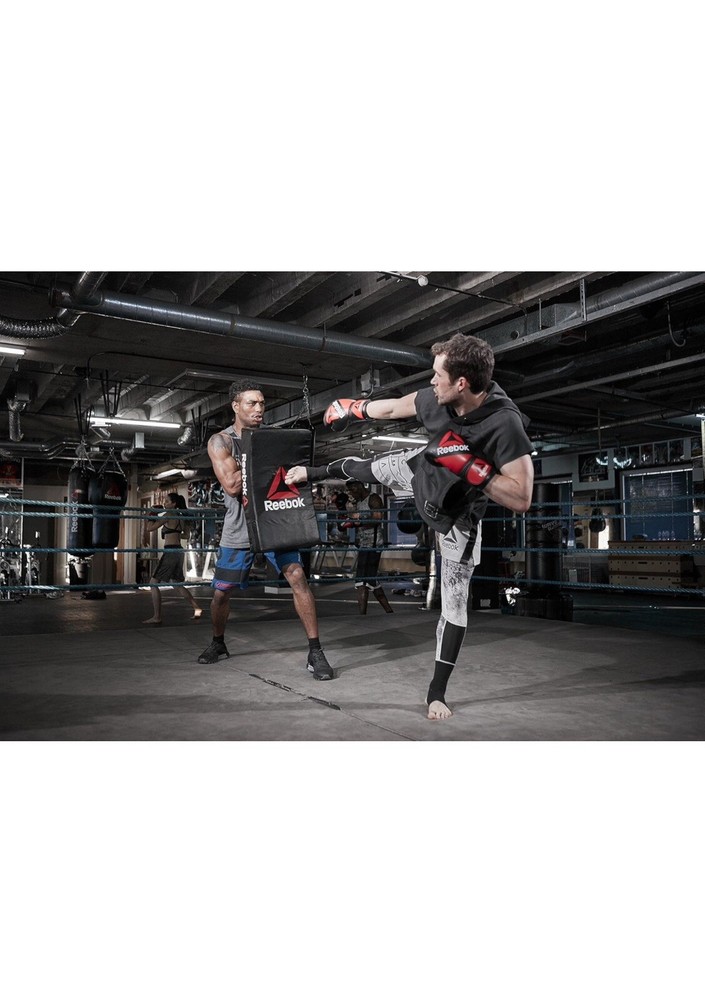 Reebok Combat Strike Pad, Black - Rscb-11200