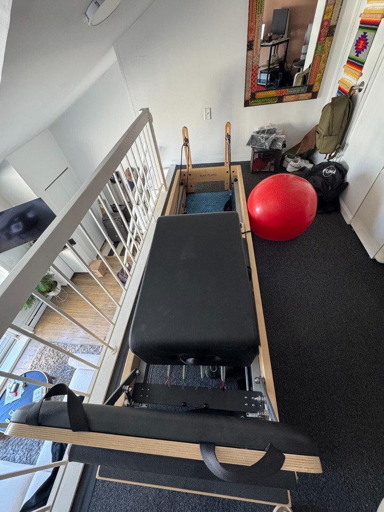 elina pilates reformer