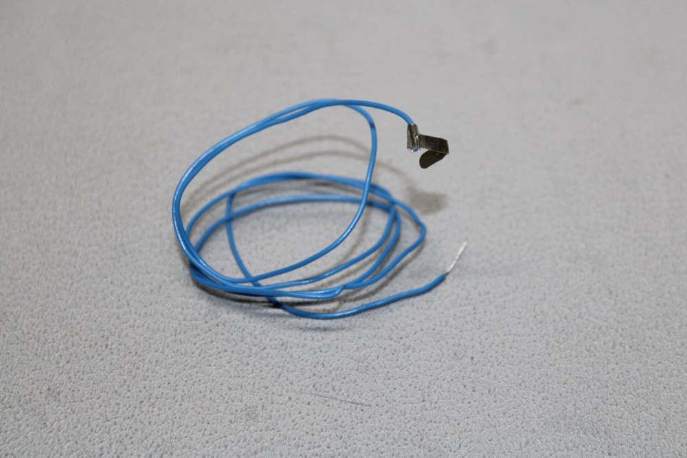 Fleischmann 9401 Blue N Gauge 1-Pole DC Throttle Connection Cable