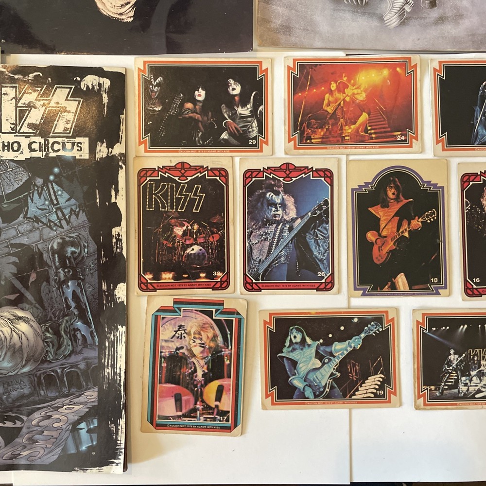 kiss memorabilia Lot - Puzzle Cards, Ace KISS Army Card, Comics, 8 X 10