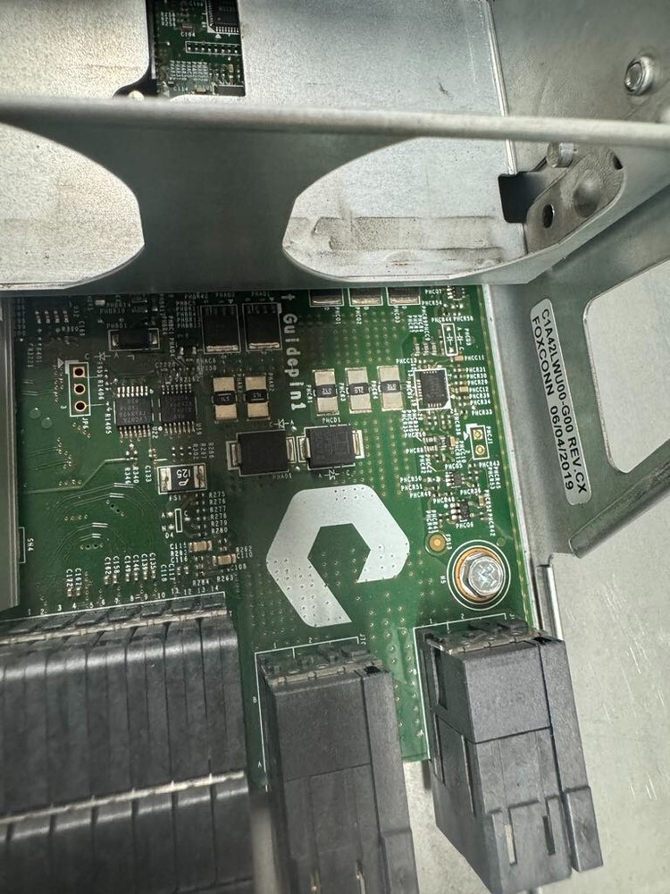 Pure Storage 83-0169-00 Flash Array X20 R2 "NO RAM INTERFACE/SSD"