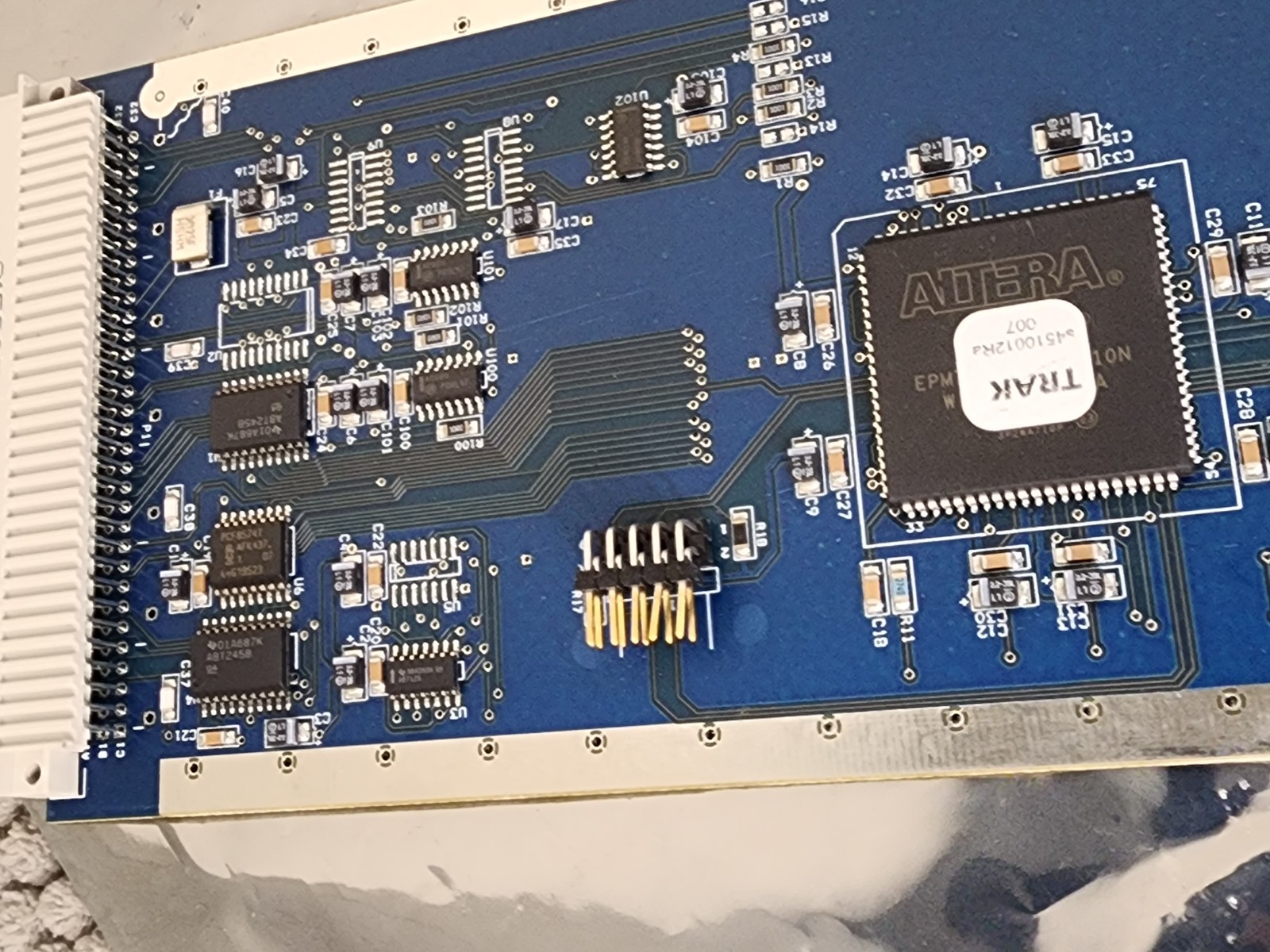 Motorola Trak Systems 9106-1G DDM Digital Distribution Unit P008487