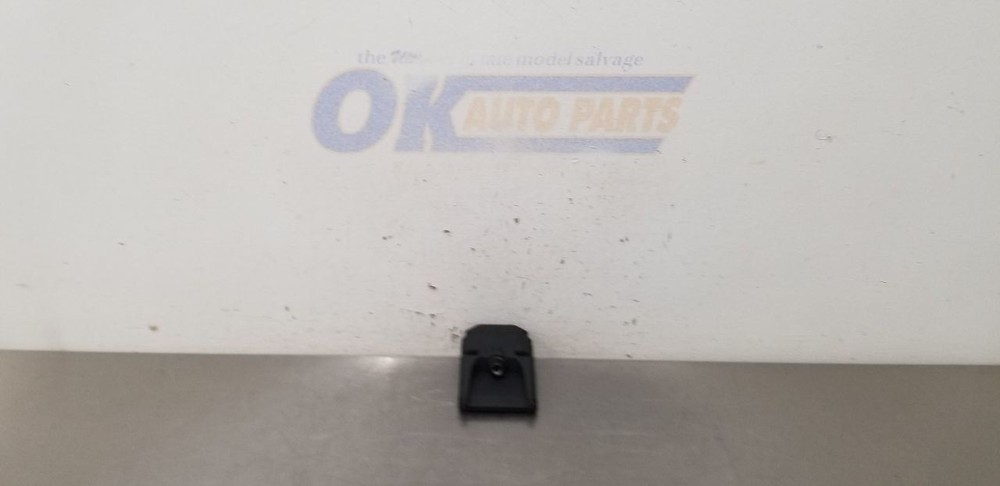 18 CADILLAC ESCALADE INTERIOR MIRROR MOUNTED FRONT CAMERA 84304790
