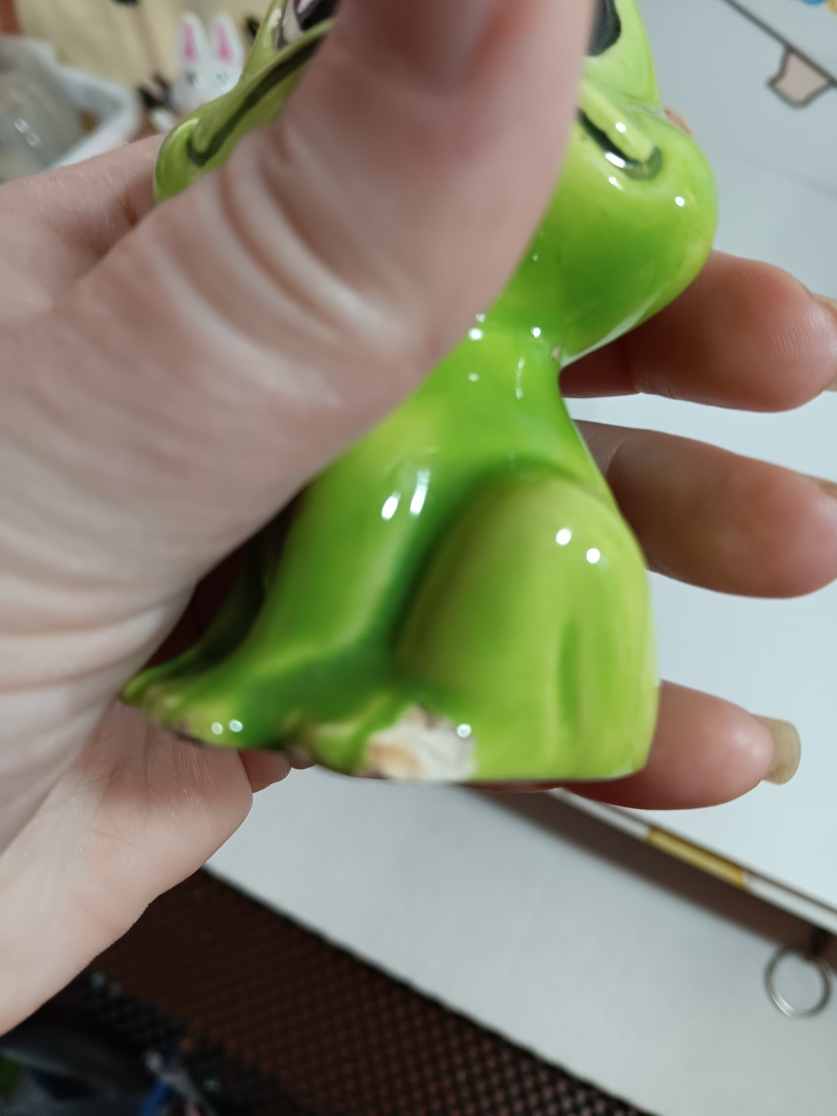 VTG NEIL THE FROG SALT & PEPPER SHAKERS CERAMIC 1970'S SET SEARS AND ROEBUCK!!!