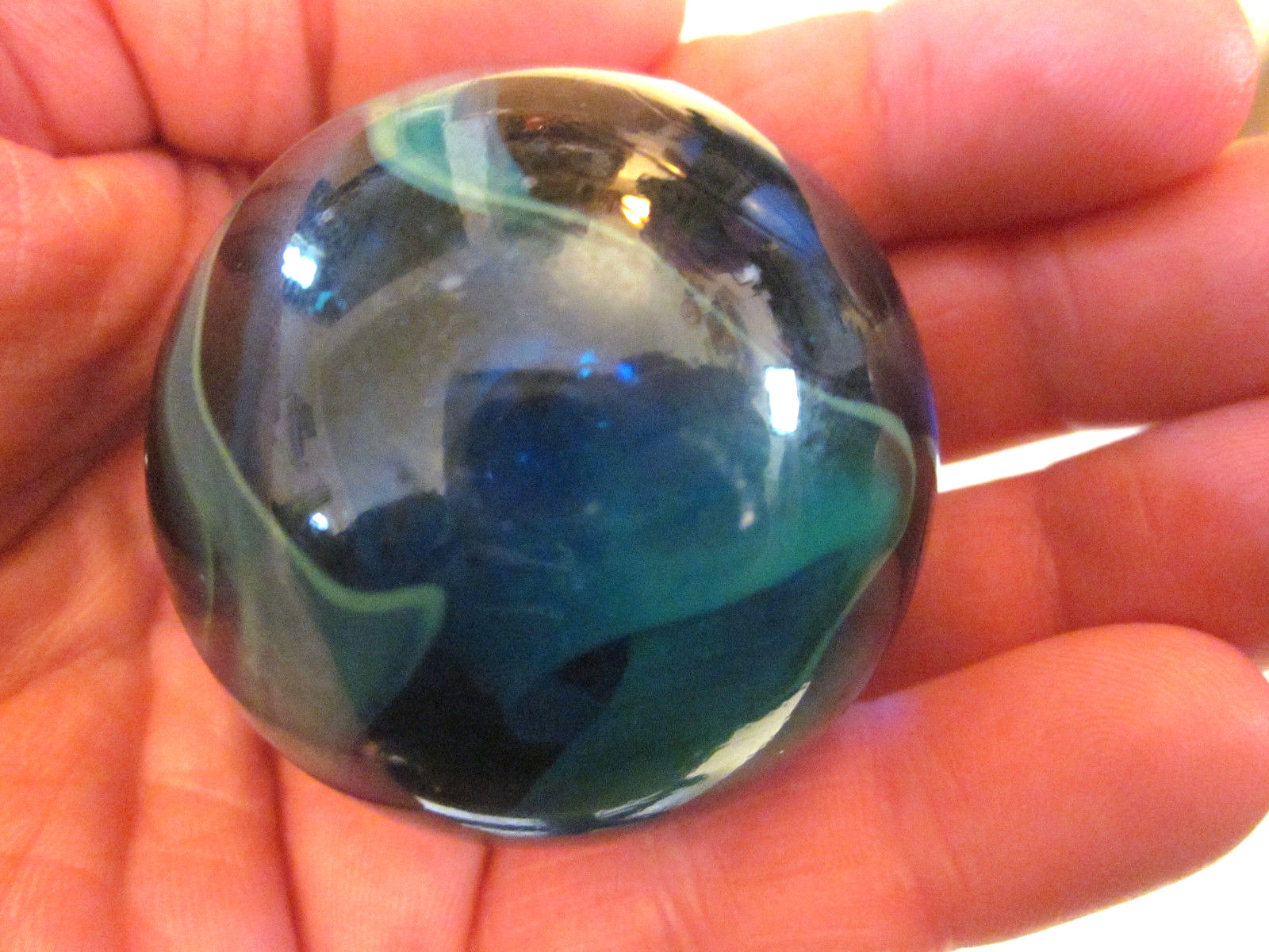 TOE BREAKER 50mm (2") SEA TURTLE clear Blue/Green Marbles glass ball HUGE Swirl