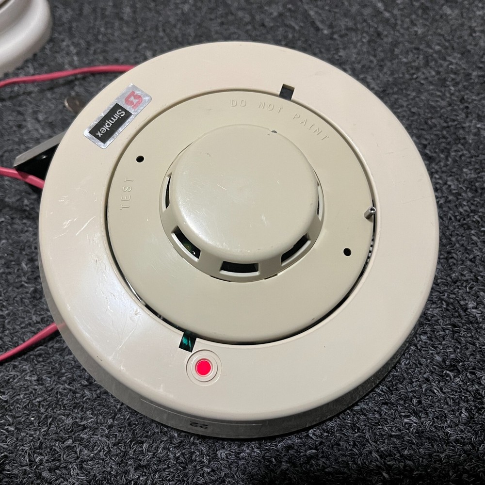 (1x) Simplex 2098-9652 Addressable Smoke Detector Base MAPNET II USED TESTED