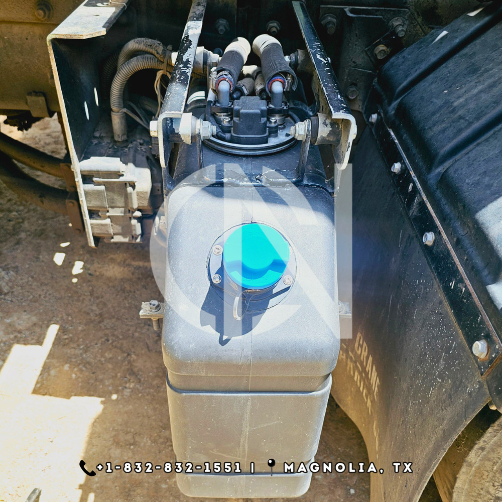 Used DEF Tank 13 Gal – Rectangular Plastic + Bracket