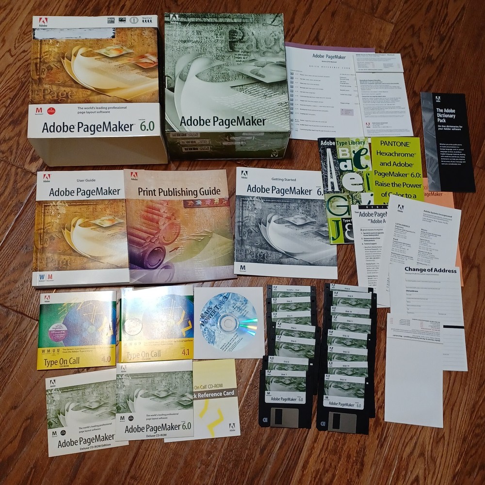 Vintage Lot Of Computer Programs, Booklets & softwares. Microsoft, Macintosh.