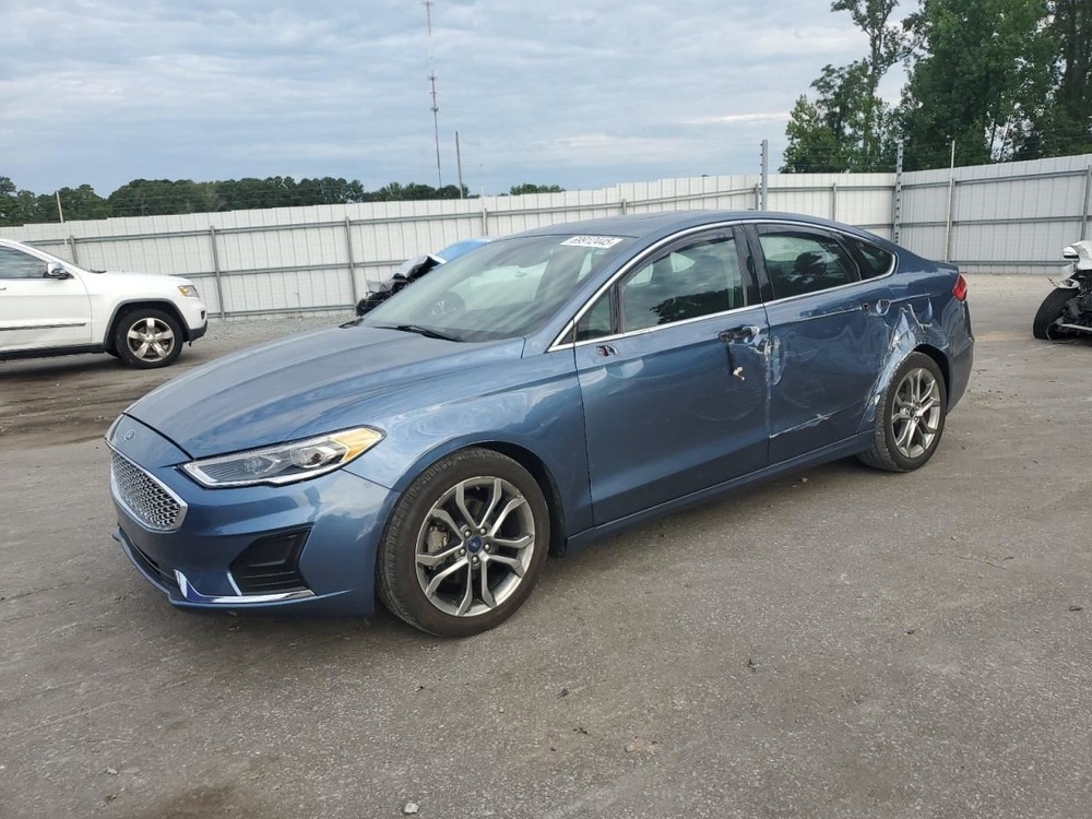FUSION    2019 Glove Box 4937195