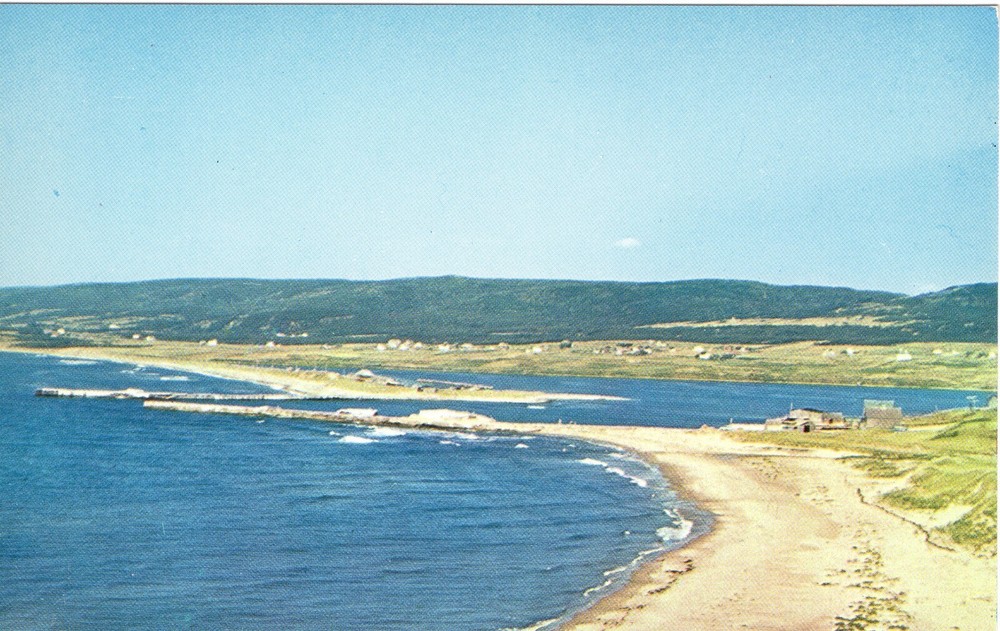 BEACH SCENE, MARGAREE HARBOUR, CANADA  - PC3672