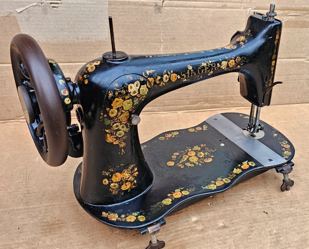 Antique Singer VS2 Fiddle Base Treadle Machine Head with scrolls, small roses