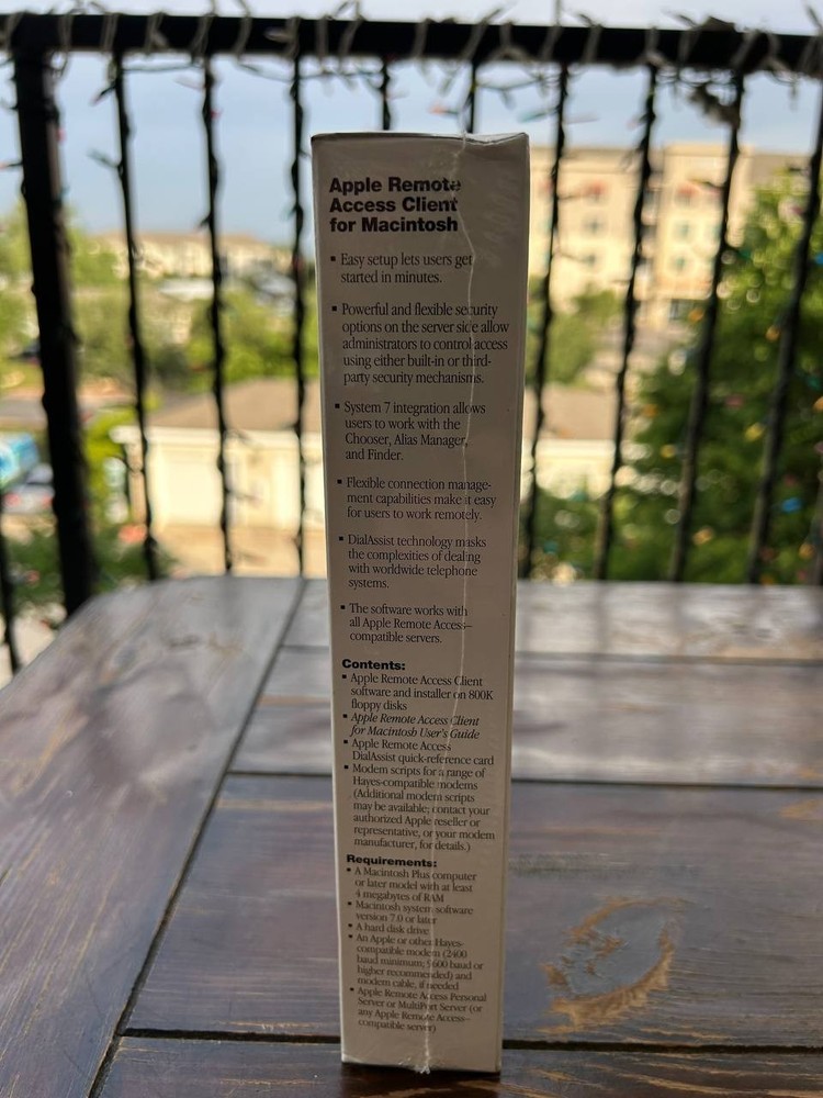 Vintage Apple Remote Access Server Network Software For Macintosh. 1993 year