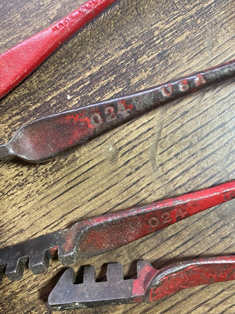 6 Vintage Glass Cutters. Fletcher Red Devil Singer + Selectool Master Sharpener