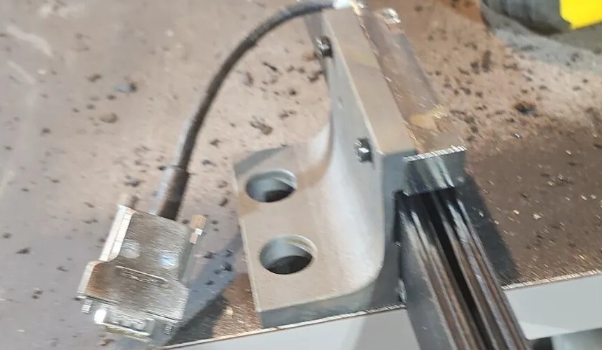 LINEAR SCALE - ENCODER TYPE MSA6717 - 1540mm(60in) TAKE-OFF, USED., For Parts.