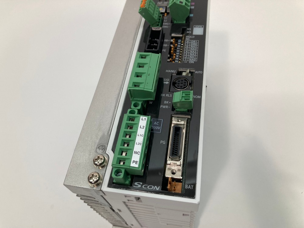 IAI SCON-C-400A-DV-0-2 Servo Controller