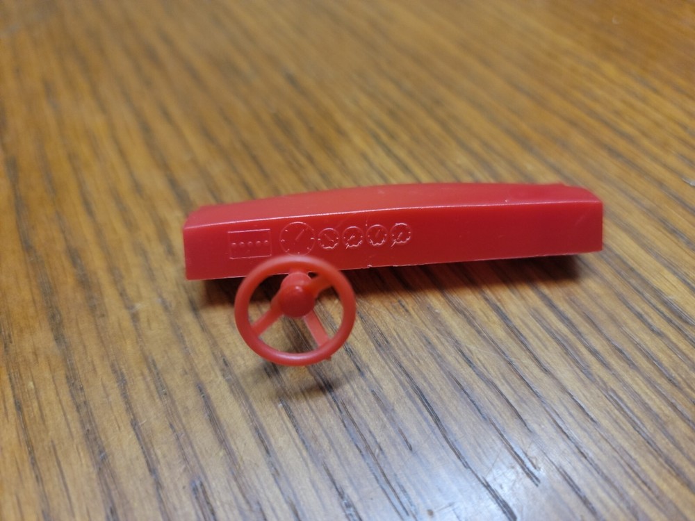 1/24 RED RACING DASH AND STEERING WHEEL PLEASE READ