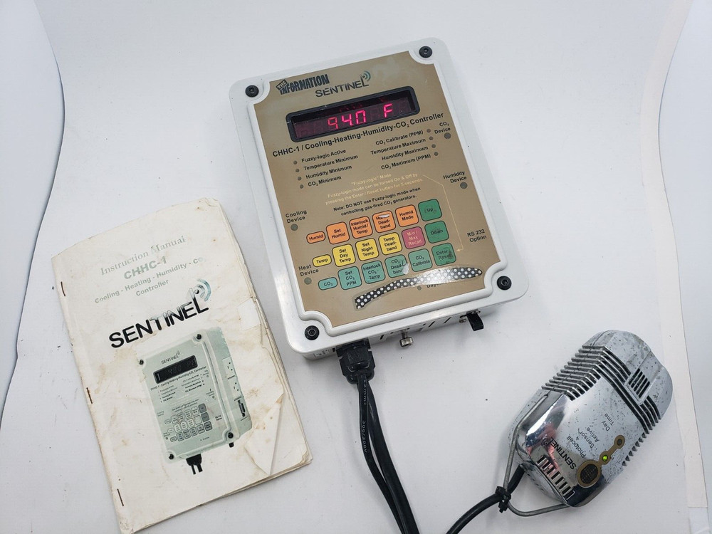 Sentinel CHHC-1 Total Environmental Controller Tested/Working + Sensor + Manual