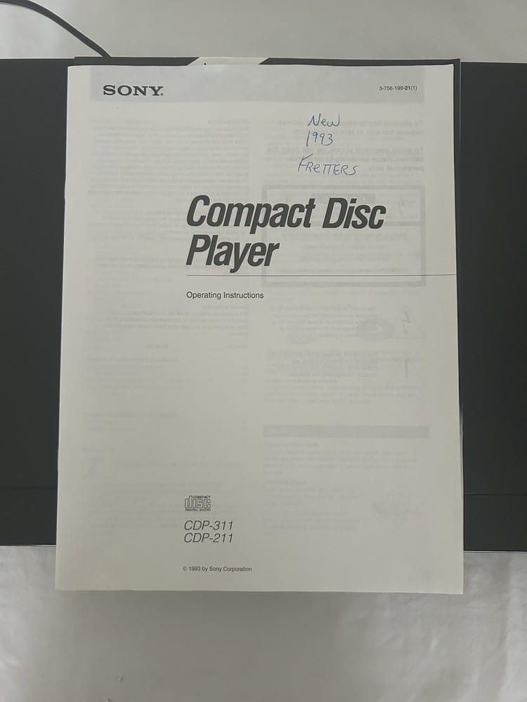 Sony CDP-211 Single Disc CD Compact Disc Player - Tested Working.NO REMOTE