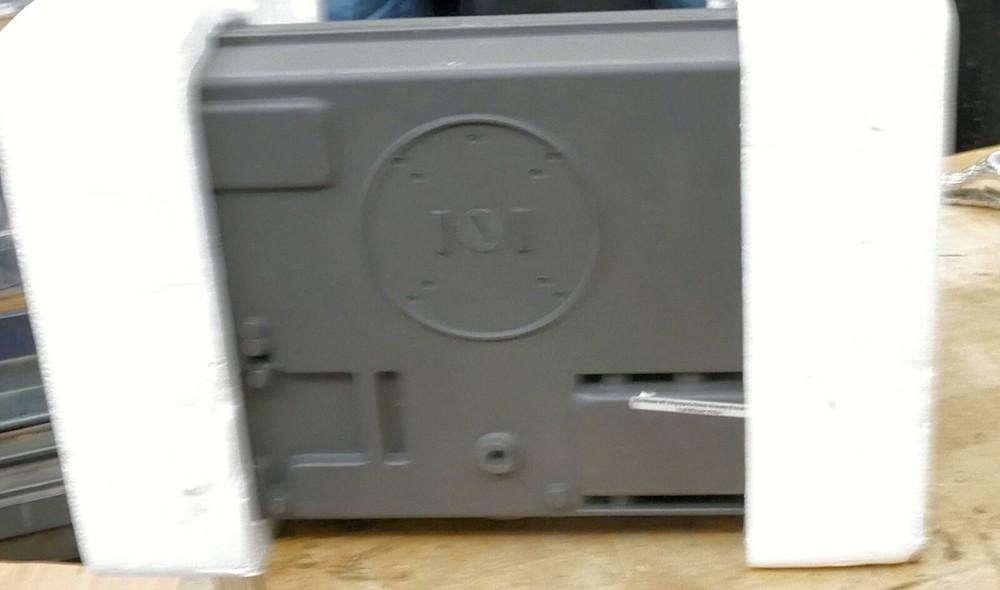 WALLPACK SECURITY LIGHT ELP EB918-175MT NEW OPEN BOX FREE SHIPPING