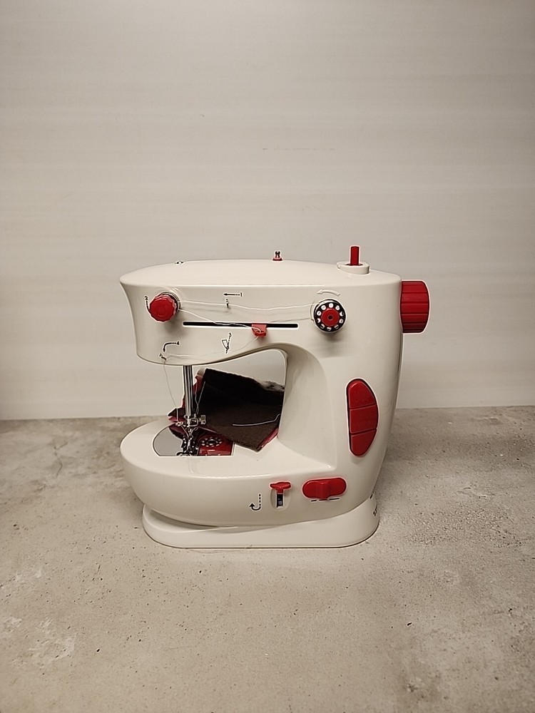 Easy Stitcher Table Top Sewing Machine D2-5001 ms5