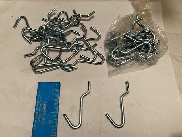 Angle CHROME FINISH Peg BRD HOOKS (40)  FITS 1/8" & 1/4" PEGBD 3/4" PROJECTION