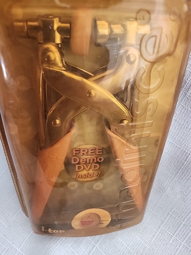 Imaginisce i-Top Brad Maker Custom Brad Topper New