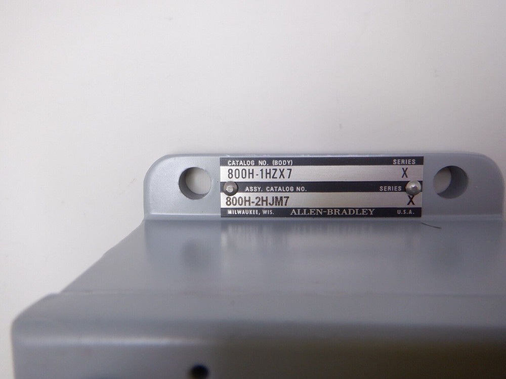 Allen Bradley 800H-2HJM7 Pushbutton Station Assembled