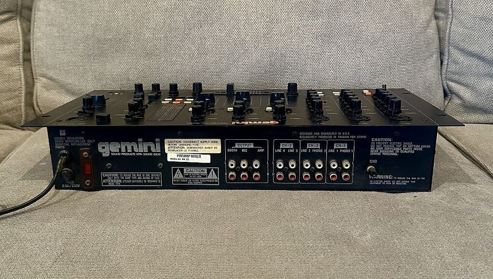 Gemini KM-707 Preamp Mic DJ Mixer Multi Function Digital Processor w/ Manual
