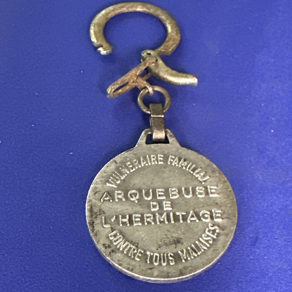 ARQUEBUSE DE L'HERMITAGE - VINTAGE KEYCHAIN