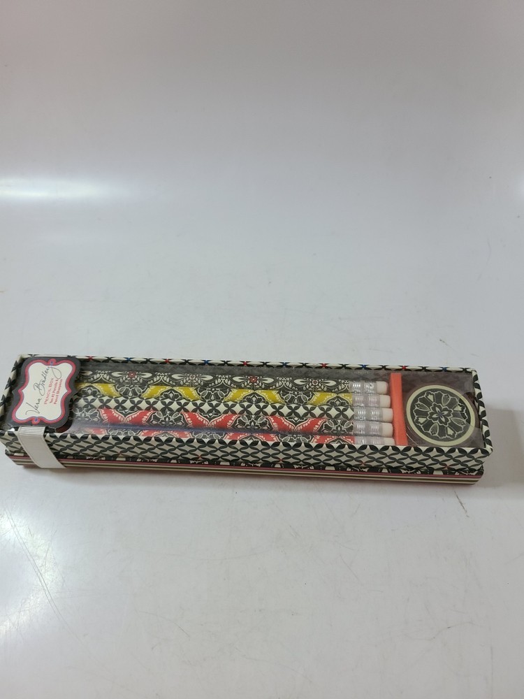 Vera Bradley Pencil Box Set New 10 -#2Pencils/Sharpner