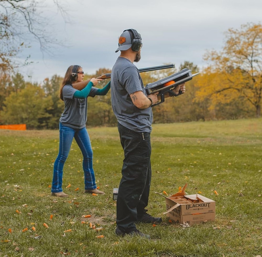Caldwell Claymore Pullpup Compact Handheld Clay Target Thrower Range 55 Yards
