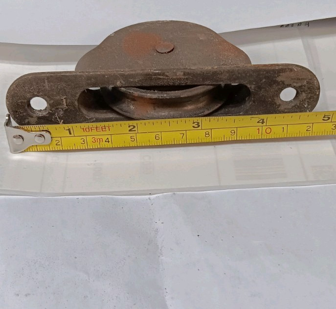 8 Antique Unrestored Window Sash Rollers Pulleys Cast Iron