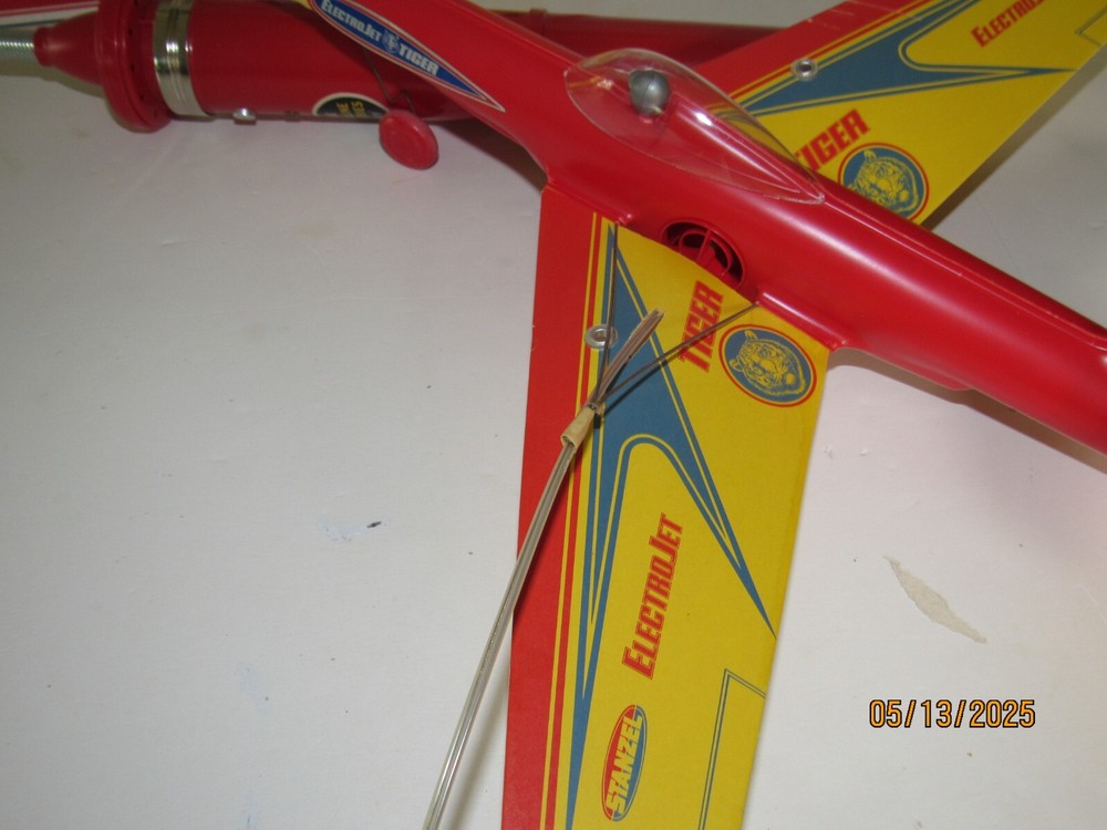 Tethered Electro Jet F-2000 Stanzel
