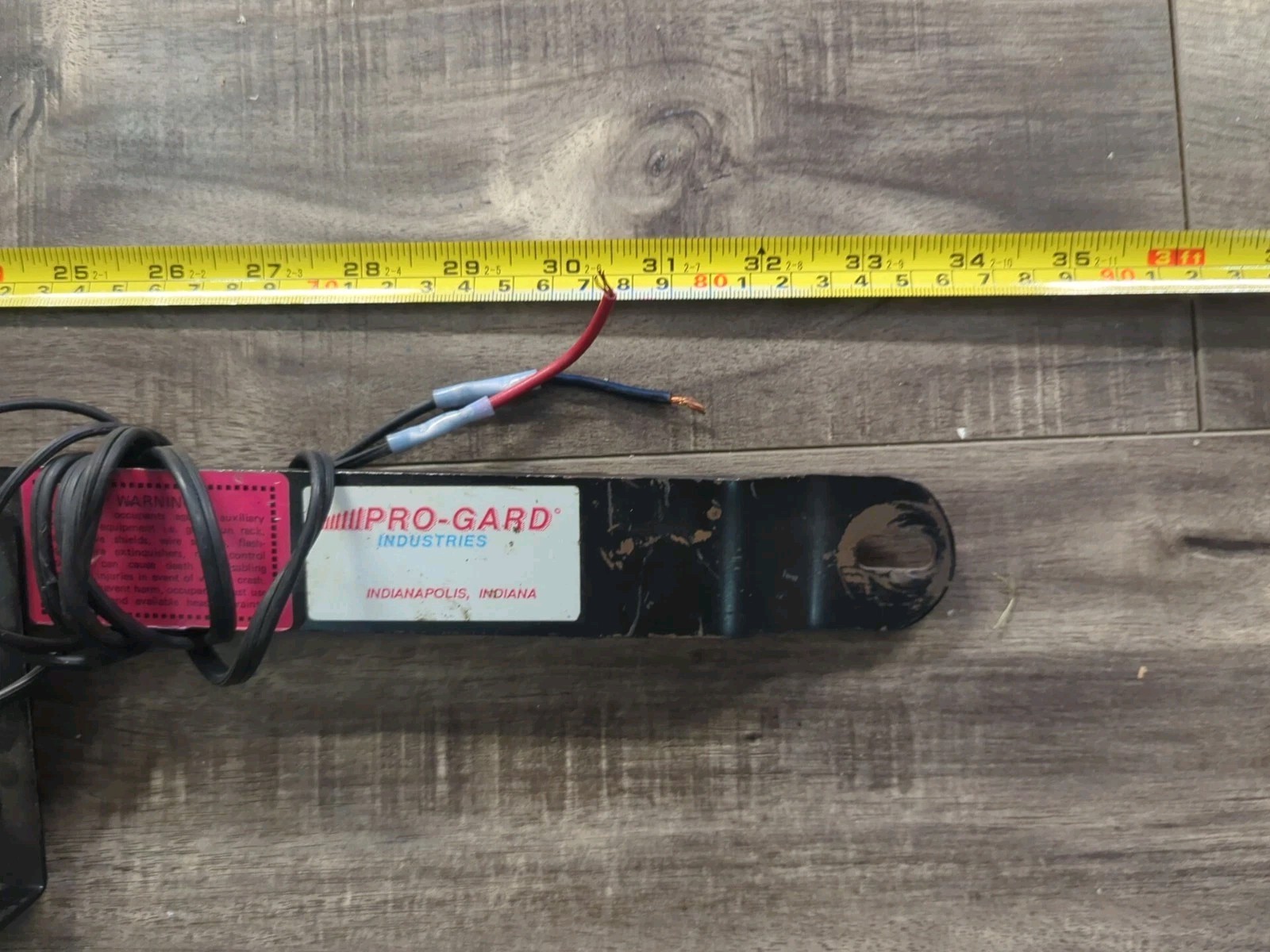 33" PRO GARD Gun Lock Single Weapon Holder Motorcycle Gun Rack Mount w/ NO KEYS