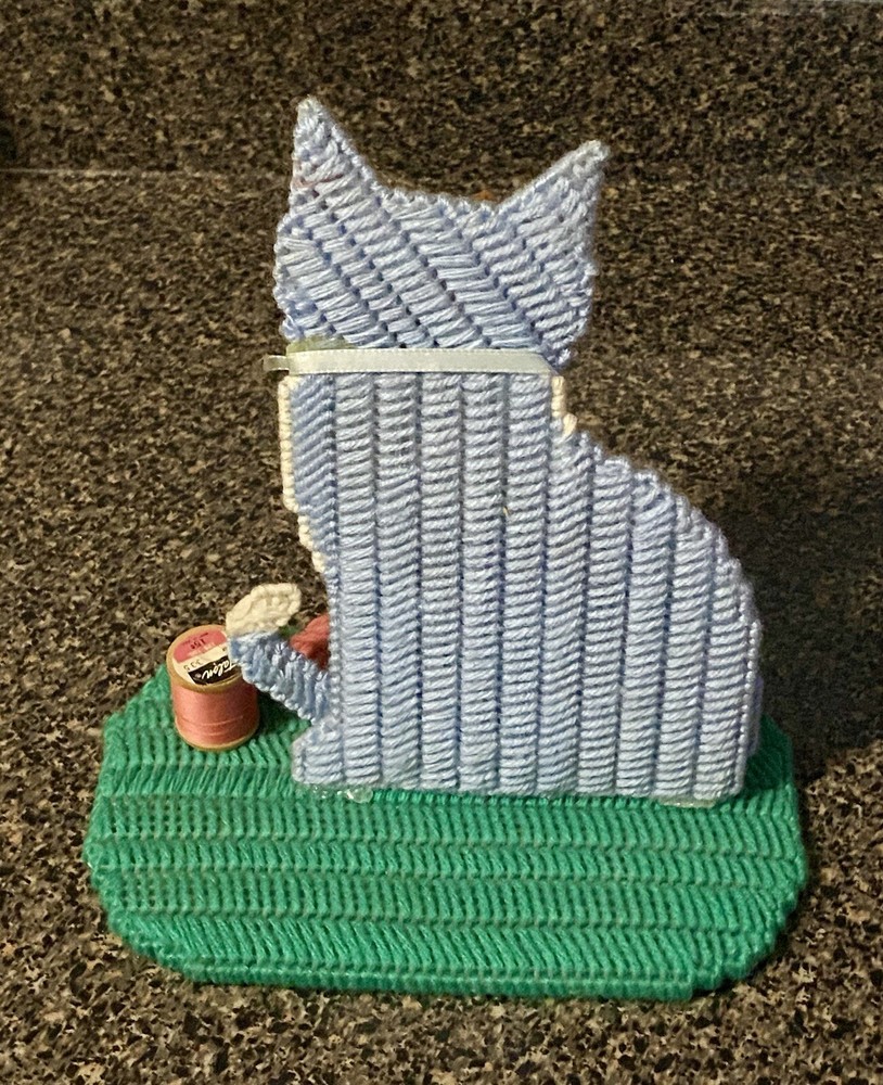 Vintage Plastic Canvas Cat