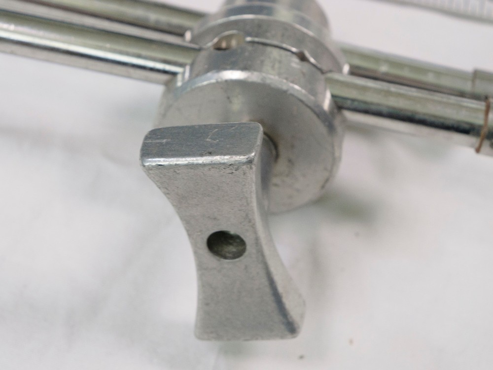 2x 30" extension arms with Grip Heads