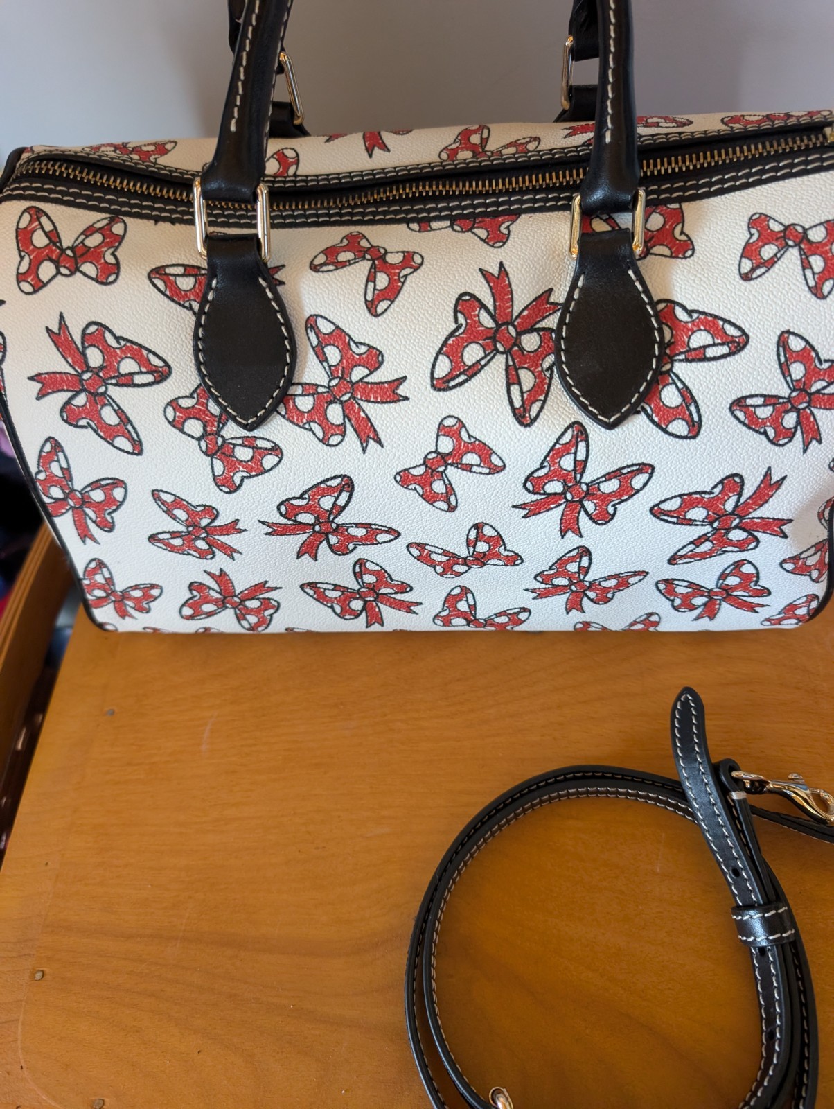 Disney Dooney & Bourke Minnie Mouse Bows Bag Satchel