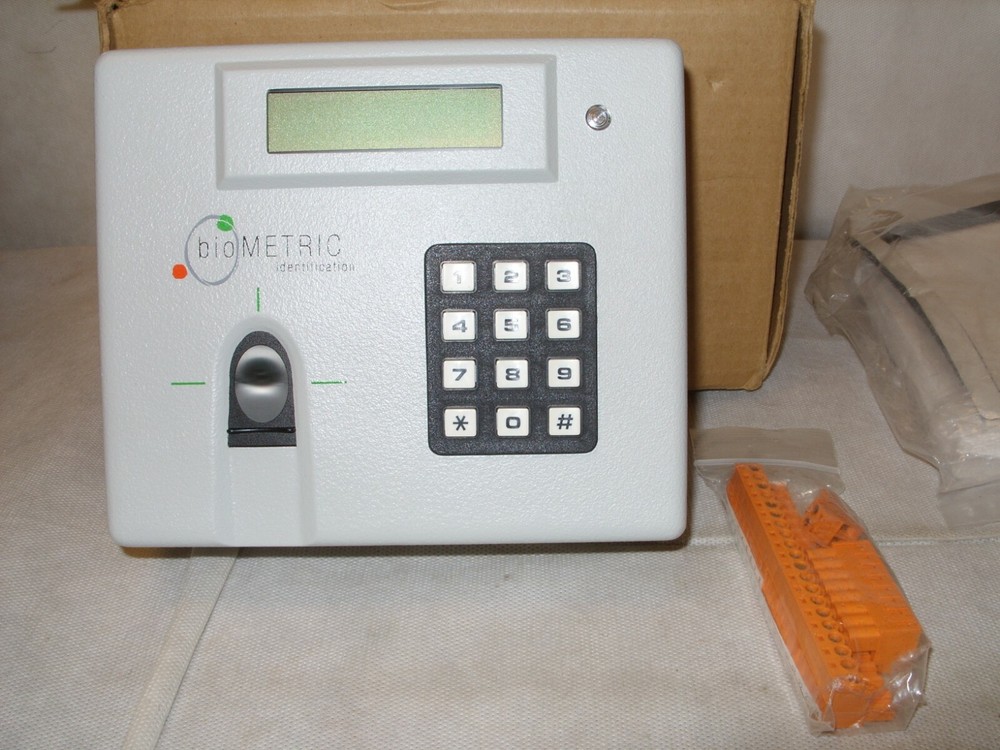 Honeywell BioScrypt VeriPrint V2100/2M Identification Fingerprint Time Clock