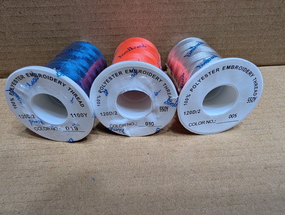 Lot of 9 Simthread Polyester Embroidery Thread 550y Assorted Colors NEW