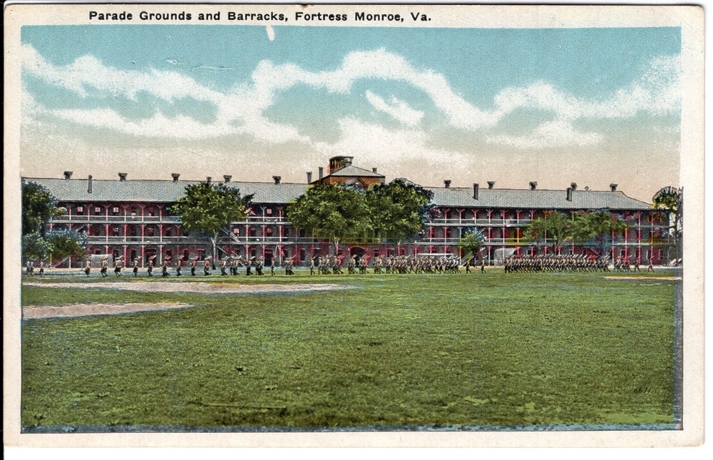 PARADE GROUNDS & BARRACKS, FORTRESS MONROE, VA - PC2683