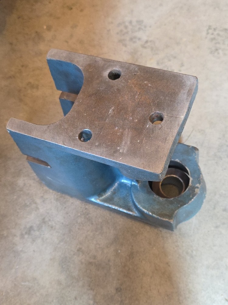 Bison 30-50 Tool Holder Fixture