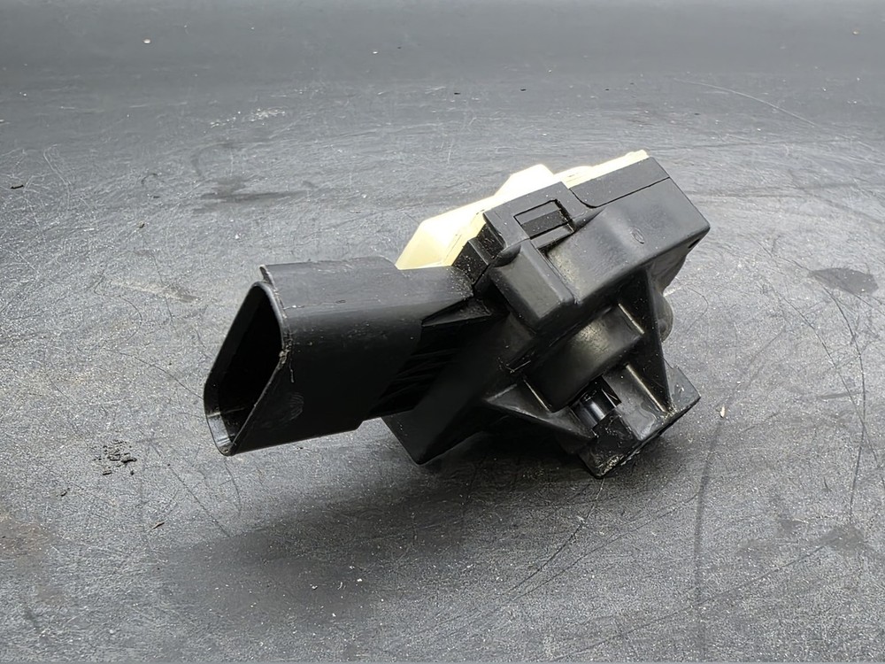 OEM Mopar Ignition Switch 4685719AI Used