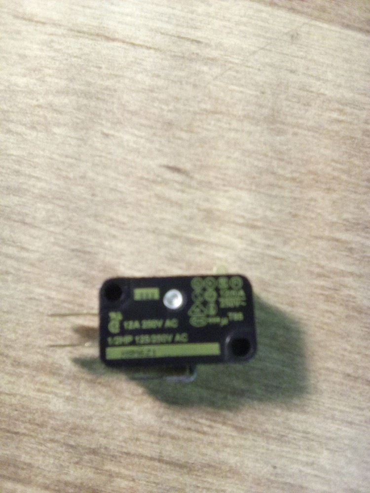 Sala 12 A 250 VAC Micro Switch