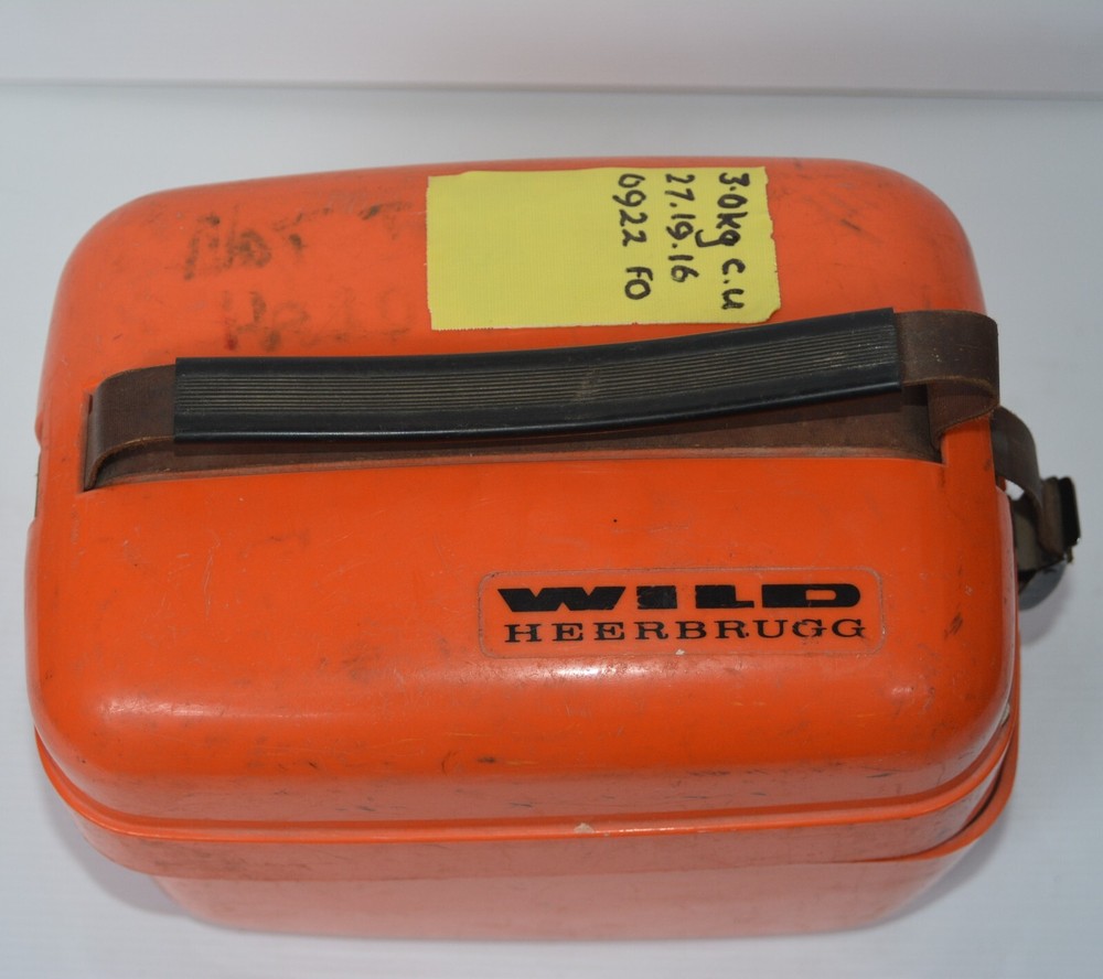 WILD HEERBRUGG NA-O AUTOMATIC LEVEL in case