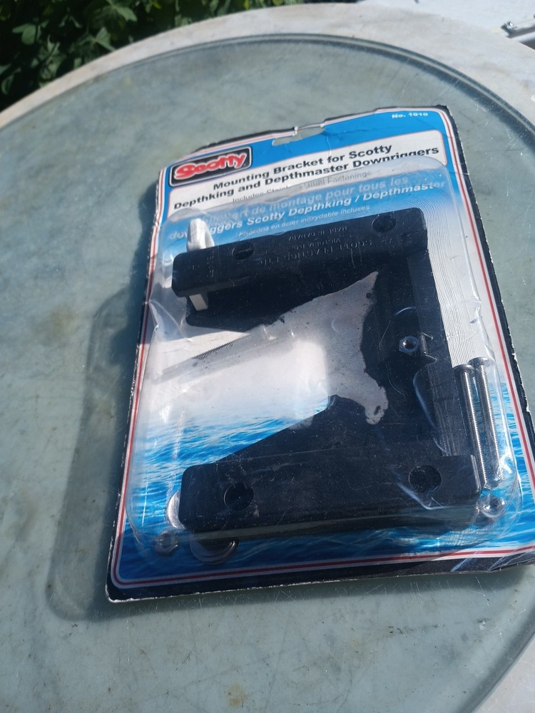 Scotty 1010 Mounting Bracket for DepthKing and DepthMaster Downriggers